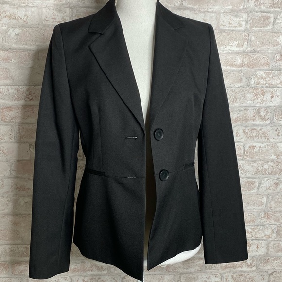 Evan Picone Jackets & Blazers - Evan Picone Black Label black jacket size 4.
